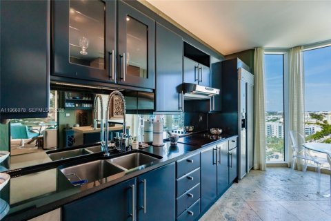 Снять в аренду кондоминиум в Майами-Бич, Флорида 2 спальни, 189.52м2, № 2027883 - фото 18