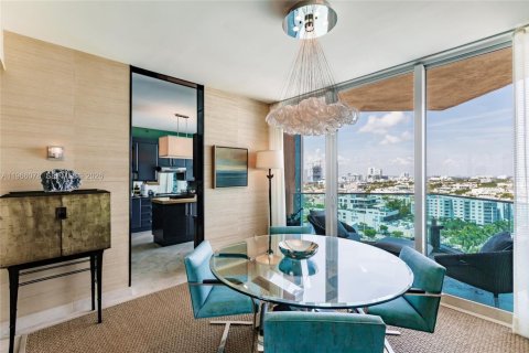 Снять в аренду кондоминиум в Майами-Бич, Флорида 2 спальни, 189.52м2, № 2027883 - фото 20