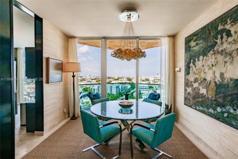 Снять в аренду кондоминиум в Майами-Бич, Флорида 2 спальни, 189.52м2, № 2027883 - фото 21