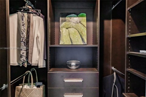 Снять в аренду кондоминиум в Майами-Бич, Флорида 2 спальни, 189.52м2, № 2027883 - фото 30