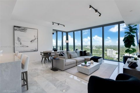 Condominio en Miami, Florida, 2 dormitorios  № 1995304