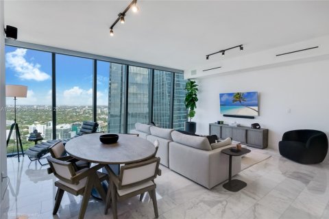 Condominio en venta en Miami, Florida, 2 dormitorios, 129.32 m2 № 1995304 - foto 7