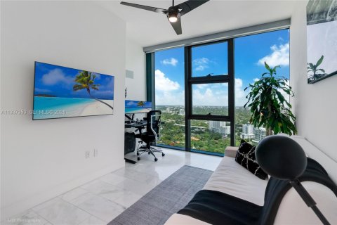 Condominio en venta en Miami, Florida, 2 dormitorios, 129.32 m2 № 1995304 - foto 12