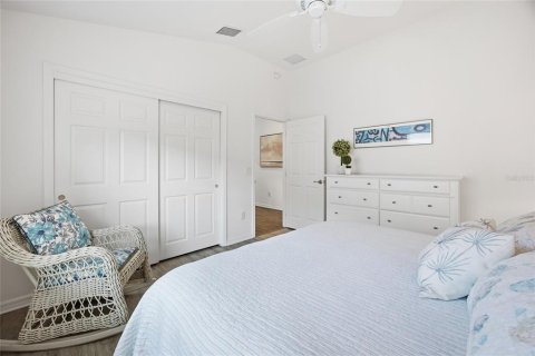 House in The Villages, Florida 2 bedrooms, 116.87 sq.m. № 2093056 - photo 22