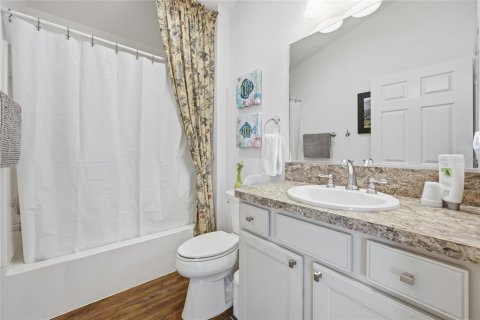 House in The Villages, Florida 2 bedrooms, 116.87 sq.m. № 2093056 - photo 23