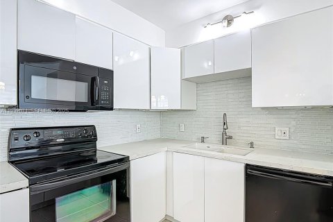 Купить кондоминиум в Авентура, Флорида 2 спальни, 136.19м2, № 1990584 - фото 22