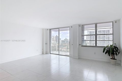 Купить кондоминиум в Авентура, Флорида 2 спальни, 136.19м2, № 1990584 - фото 28