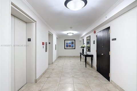 Купить кондоминиум в Авентура, Флорида 2 спальни, 136.19м2, № 1990584 - фото 16