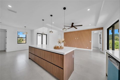 Casa en venta en Lehigh Acres, Florida, 4 dormitorios, 165.18 m2 № 2097214 - foto 13