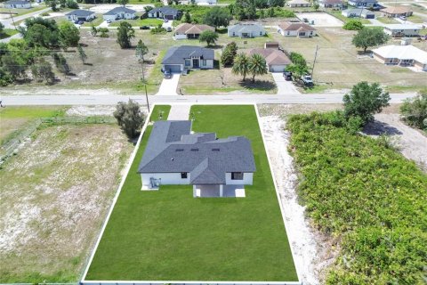 Casa en venta en Lehigh Acres, Florida, 4 dormitorios, 165.18 m2 № 2097214 - foto 5