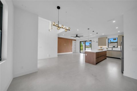 Casa en venta en Lehigh Acres, Florida, 4 dormitorios, 165.18 m2 № 2097214 - foto 15
