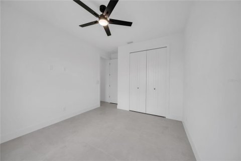 Casa en venta en Lehigh Acres, Florida, 4 dormitorios, 165.18 m2 № 2097214 - foto 24