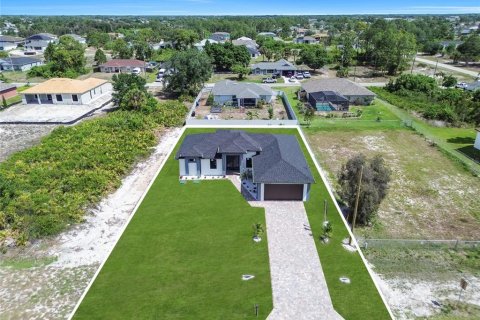 Casa en venta en Lehigh Acres, Florida, 4 dormitorios, 165.18 m2 № 2097214 - foto 3