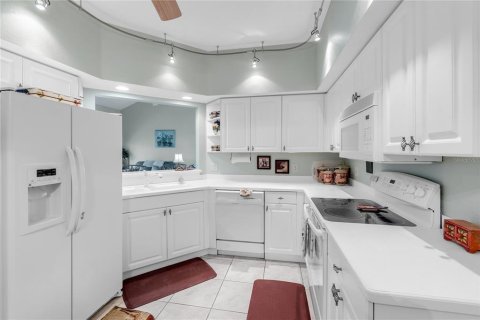 Copropriété à vendre à Bradenton, Floride: 2 chambres, 125.7 m2 № 1687105 - photo 14