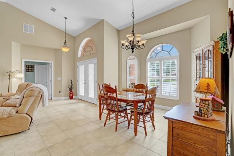 House in St. Lucie, Florida 3 bedrooms, 226.87 sq.m. № 2183073 - photo 12