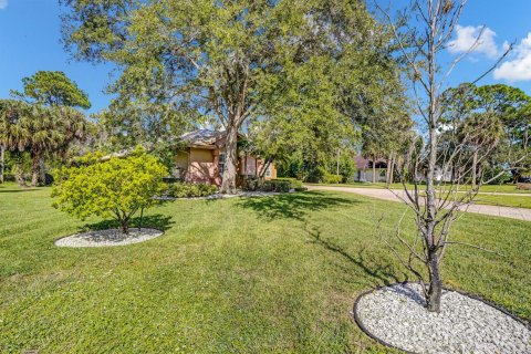House in St. Lucie, Florida 3 bedrooms, 226.87 sq.m. № 2183073 - photo 4