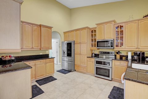 House in St. Lucie, Florida 3 bedrooms, 226.87 sq.m. № 2183073 - photo 15