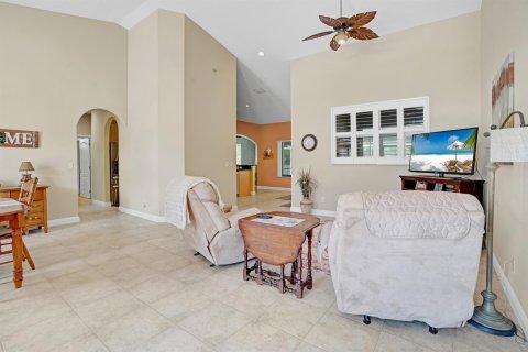 House in St. Lucie, Florida 3 bedrooms, 226.87 sq.m. № 2183073 - photo 9
