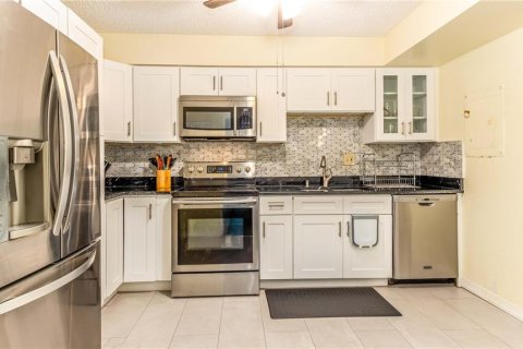 Condominio en venta en Belleair Bluffs, Florida, 2 dormitorios, 136.57 m2 № 2210884 - foto 18