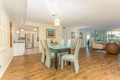Condominio en venta en Belleair Bluffs, Florida, 2 dormitorios, 136.57 m2 № 2210884 - foto 21