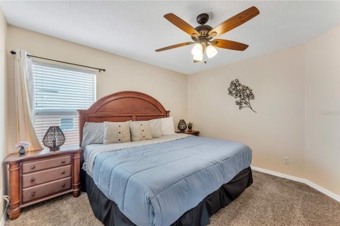 House in Kissimmee, Florida 8 bedrooms, 267.65 sq.m. № 1911128 - photo 24