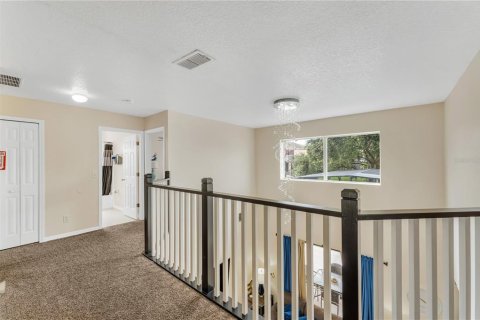 House in Kissimmee, Florida 8 bedrooms, 267.65 sq.m. № 1911128 - photo 21