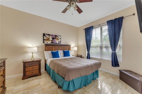 House in Kissimmee, Florida 8 bedrooms, 267.65 sq.m. № 1911128 - photo 15