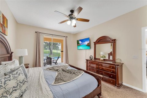 House in Kissimmee, Florida 8 bedrooms, 267.65 sq.m. № 1911128 - photo 11