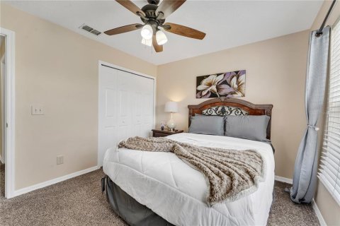 House in Kissimmee, Florida 8 bedrooms, 267.65 sq.m. № 1911128 - photo 29