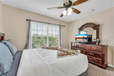 House in Kissimmee, Florida 8 bedrooms, 267.65 sq.m. № 1911128 - photo 28
