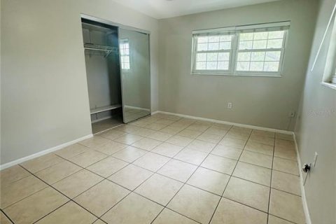 Condo in Orlando, Florida, 1 bedroom  № 2215460 - photo 12