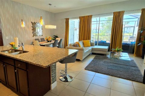 Townhouse in Davenport, Florida 4 bedrooms, 194.54 sq.m. № 1718931 - photo 9