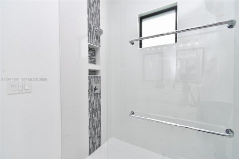 Купить виллу или дом в Лихай-Эйкерс, Флорида 4 спальни, № 2006312 - фото 29