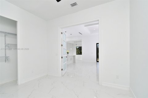 Купить виллу или дом в Лихай-Эйкерс, Флорида 4 спальни, № 2006312 - фото 19