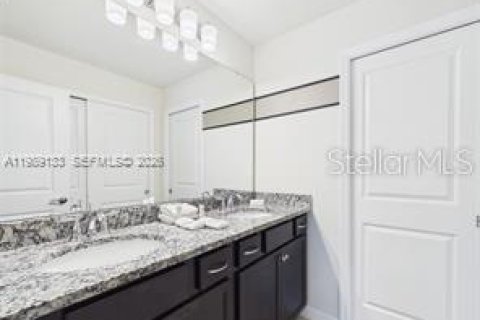 Commercial property in Davenport, Florida 5 bedrooms, 213.02 sq.m. № 2099017 - photo 27