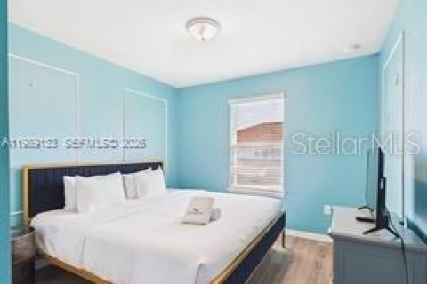 Commercial property in Davenport, Florida 5 bedrooms, 213.02 sq.m. № 2099017 - photo 29