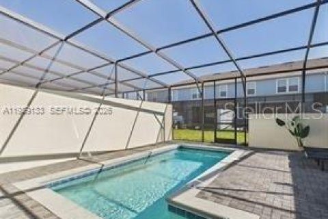 Commercial property in Davenport, Florida 5 bedrooms, 213.02 sq.m. № 2099017 - photo 11