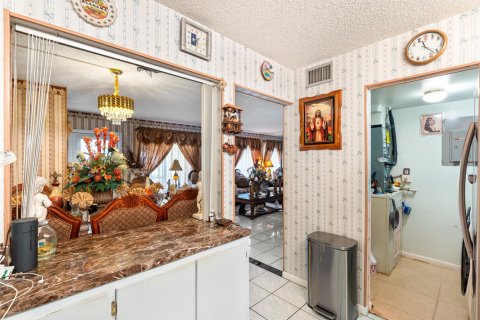 Купить кондоминиум в Уэст-Палм-Бич, Флорида 3 комнаты, 103.59м2, № 2261819 - фото 4
