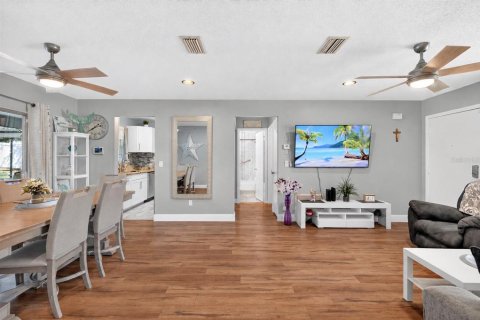 Villa ou maison à vendre à Spring Hill, Floride: 2 chambres, 96.25 m2 № 2396822 - photo 18