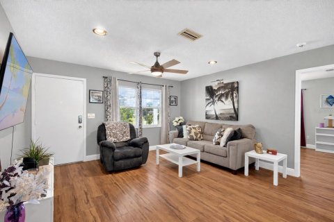 Villa ou maison à vendre à Spring Hill, Floride: 2 chambres, 96.25 m2 № 2396822 - photo 7