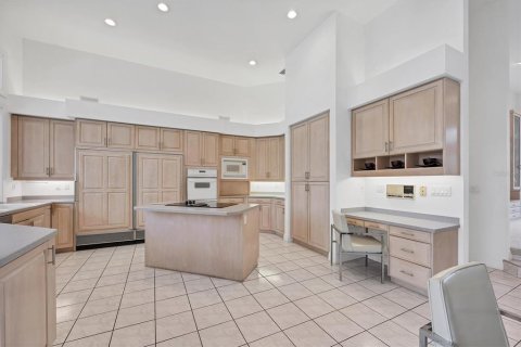 Купить виллу или дом в Сарасота, Флорида 10 комнат, 383.78м2, № 1912082 - фото 19