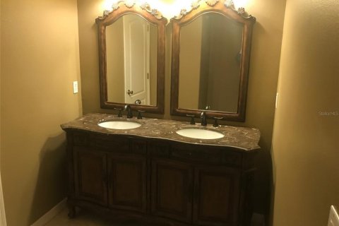 Villa ou maison à louer à Orlando, Floride: 4 chambres, 241.92 m2 № 2108608 - photo 13