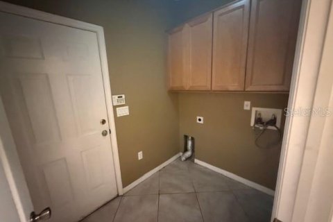 Villa ou maison à louer à Orlando, Floride: 4 chambres, 241.92 m2 № 2108608 - photo 21