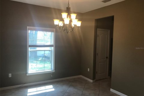 Villa ou maison à louer à Orlando, Floride: 4 chambres, 241.92 m2 № 2108608 - photo 4