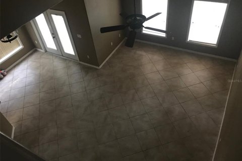 Villa ou maison à louer à Orlando, Floride: 4 chambres, 241.92 m2 № 2108608 - photo 2
