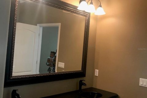Villa ou maison à louer à Orlando, Floride: 4 chambres, 241.92 m2 № 2108608 - photo 9