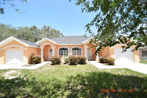 Appartement à Spring Hill, Floride 2 chambres, 99.96 m2 № 2296285