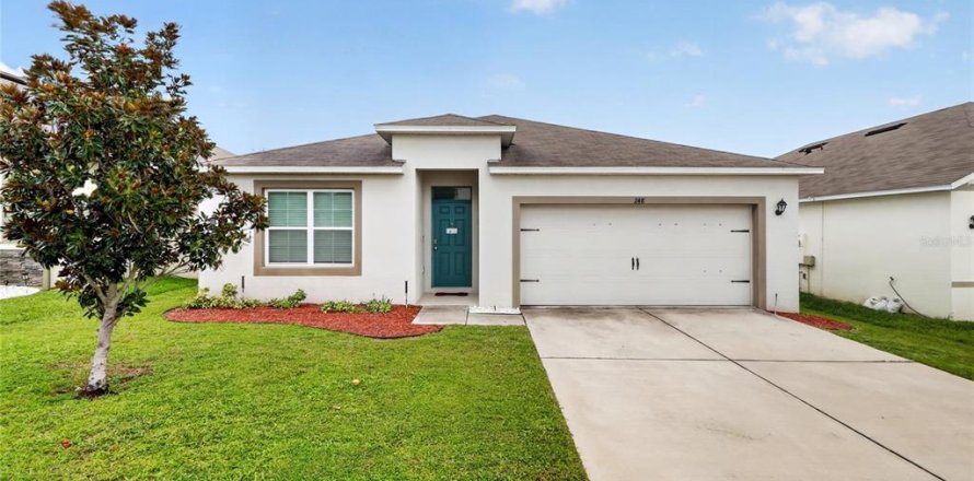 House in Davenport, Florida 4 bedrooms, 173.45 sq.m. № 2226020
