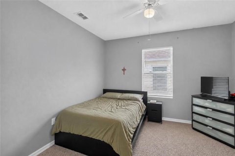 House in Davenport, Florida 4 bedrooms, 173.45 sq.m. № 2226020 - photo 15