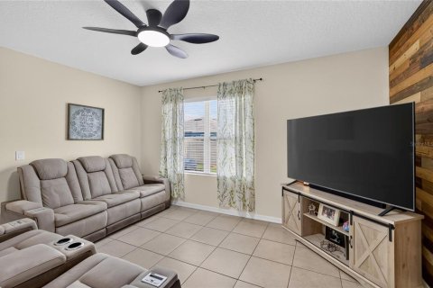 House in Davenport, Florida 4 bedrooms, 173.45 sq.m. № 2226020 - photo 21